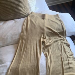 Banana Republic cropped pants.